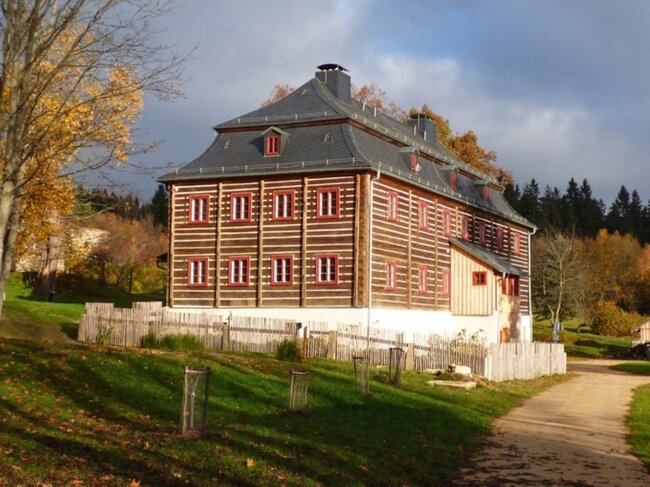 Kittelovu domu hrozila zkáza ač byl památkově chráněný. Záchrana přišla v roce 2003 téměř v hodině dvanácté. | © Kittelovo muzeum