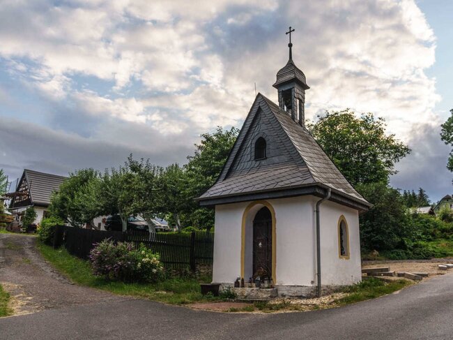 Zrekonstruovaná kaplička v Boučí | © Obec Dolní Nivy