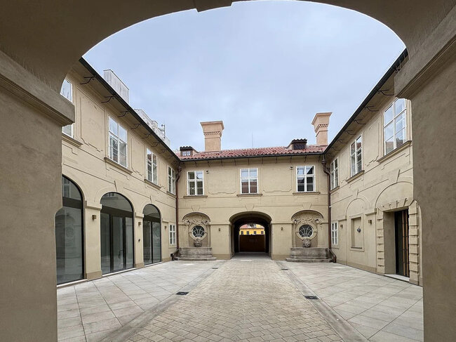 Praha, Piccolominiovský palác (Sylva-Taroucca, Savarin) – obnovené fasády zadního traktu | © Kamil Petráň, KEIMFARBEN, s. r. o.