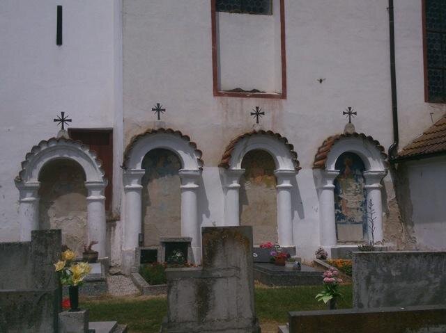 Několik posledních výklenků před restaurováním. | Foto: Helena Pašková | Licence: Všechna práva vyhrazena