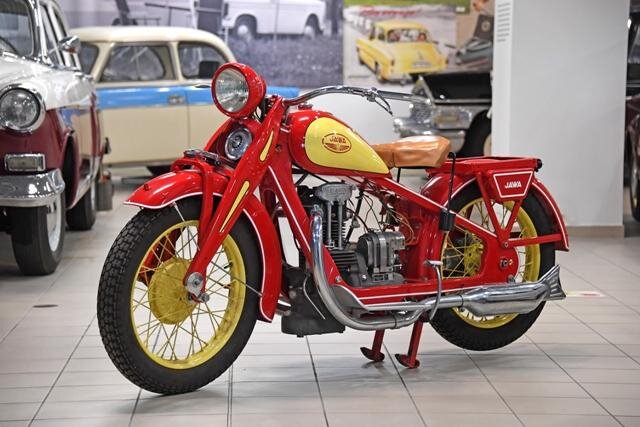 Motocykl Jawa získaný Technickým muzeem v Brně