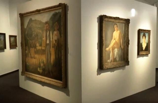 Vystavena jsou malířova díla zapůjčená z různých galerií.