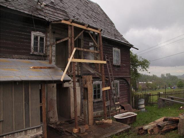 Pohled na obnovovanou část