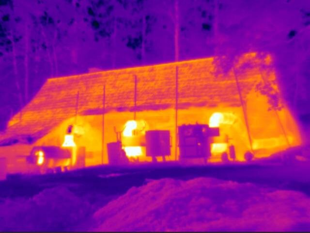 Termosnímek celé chalupy