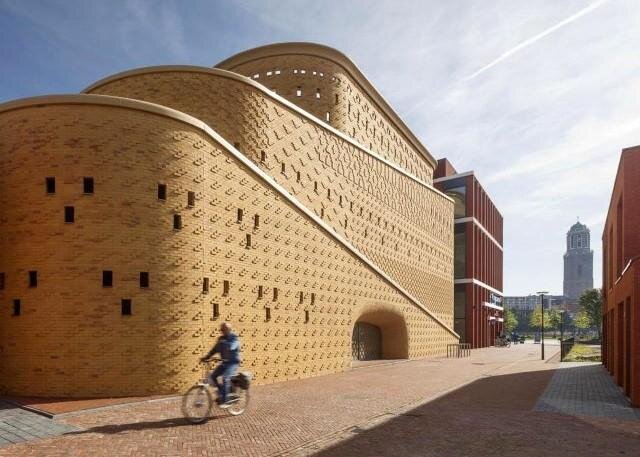 Parkovací dům ve městě Zwolle od ateliéru Dok Architecten