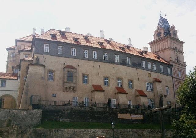 Zámek Brandýs nad Labem - celkový pohled.