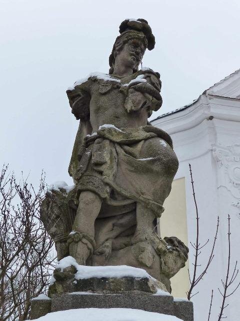 Torzální stav sochy sv. Pavla z roku 2013 