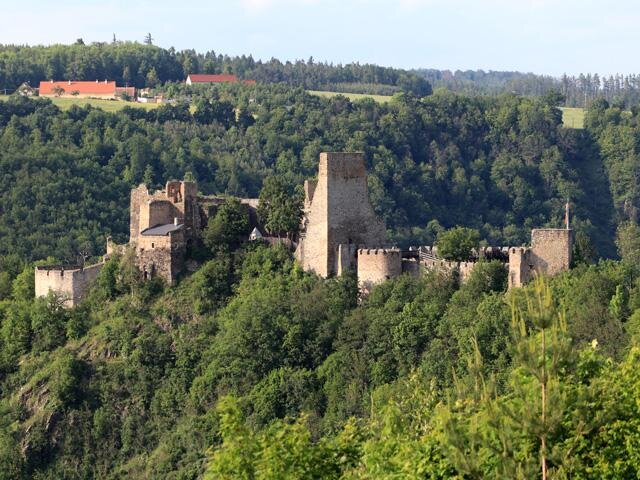 Největší slávu zažil hrad v 15. století, kdy dokázal rok vzdorovat obléhání Jiřího z Poděbrad.