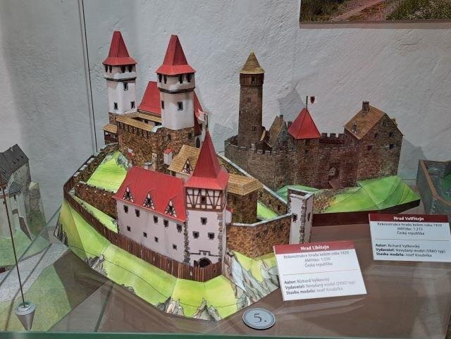 Mezi exponáty uvidíte i dosud nevydané hrady Libštejn a Volfštejn z dílny arch. Richarda Vyškovského.