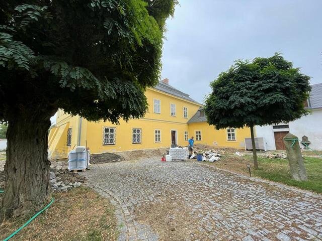Na sanaci vlhkosti byly použity omítkoviny od společnosti MC-Bauchemie.