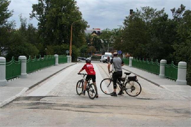 Secesní most U Jánů bude sloužit pouze pěším, cyklistům a in-line bruslařům.