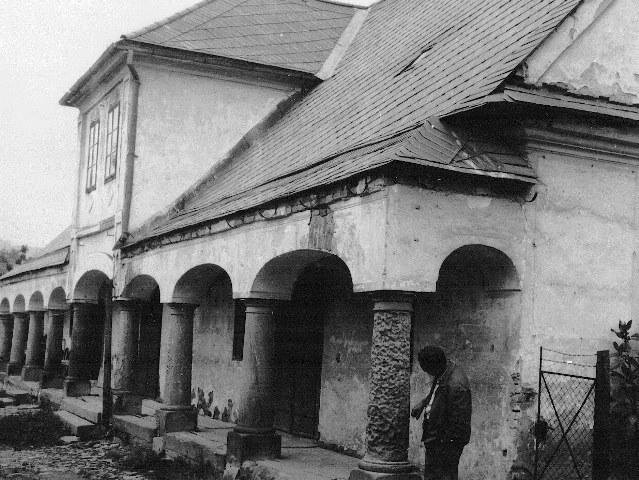 Dobová fotografie ukázky lidové architektury Šumperska