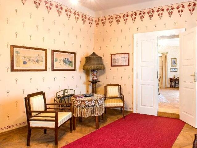 Pohled do expozice Život v letovisku aneb jak se jezdilo do Roztok na letní byt