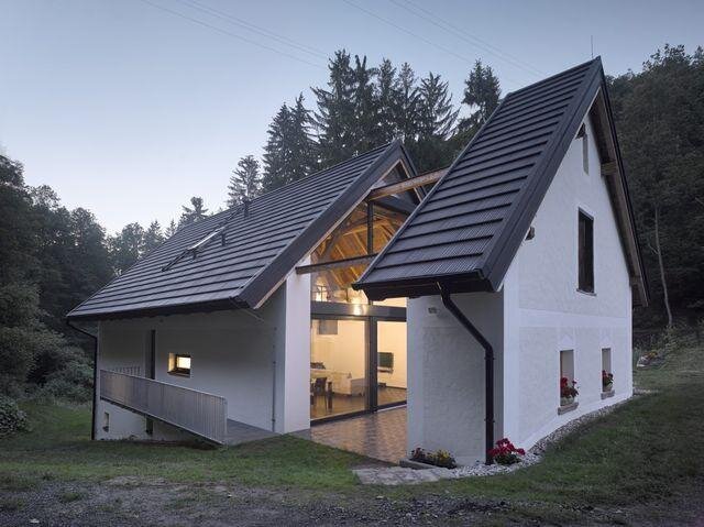 Rekonstrukce a přestavba mlýna na bydlení na Slapech
