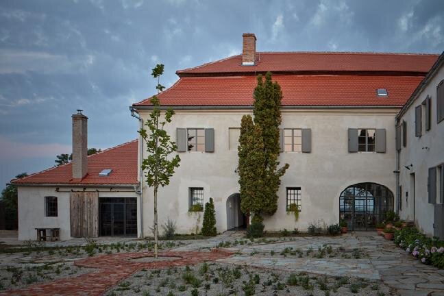 Za projektem obnovy stojí architektonický ateliér ORA.