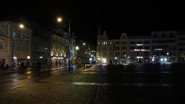 Večerní atmosféra Ústí nad Labem (Mírové náměstí)