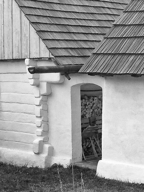 Vstup do venkovského domu čp. 195 v Netolicích