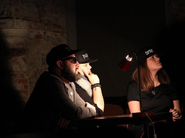 Před vašima očima se bude formovat historie, momenty, které vstoupily do učebnic dějepisu.