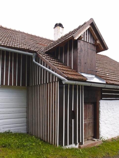 Současní vlastníci provozující Spolek Dubáci neprodleně zahájili citlivě prováděnou obnovu.