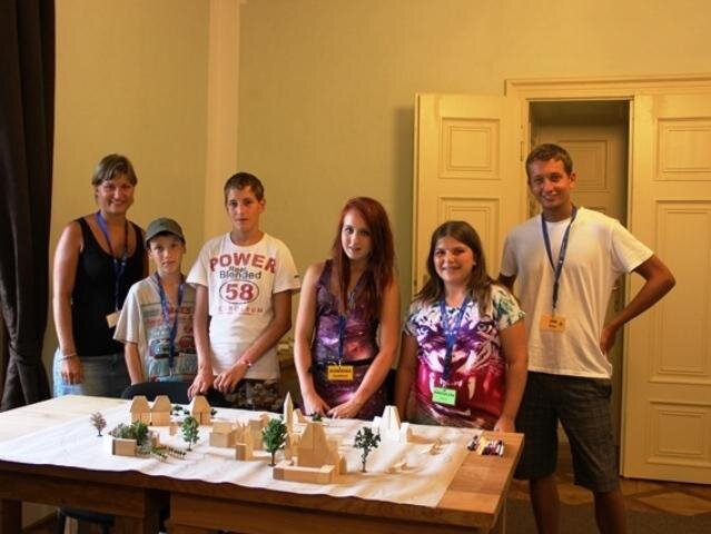 Edukační workshopy v Telči byly připravené pro účastníky Mladé univerzity Waldviertel, vzdělávacího projektu pro děti ve věku 11–15 let z Rakouska a České republiky. 
