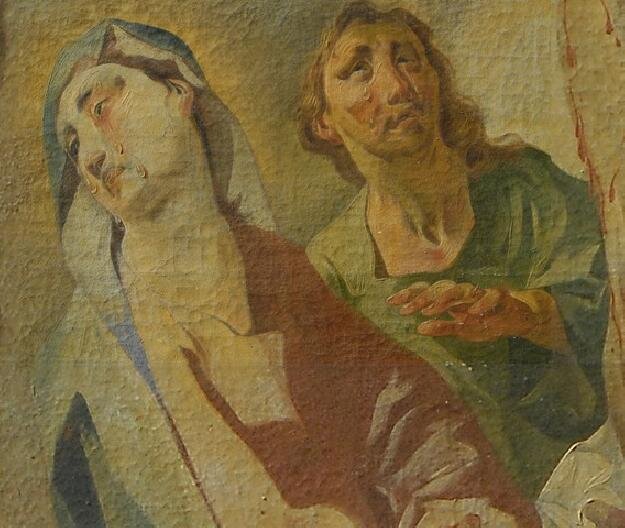 Detail Panny Marie a sv. Josefa ze Zastavení XII. vyfocený v rozptýleném světle. Stav před opravou. Snímek zachycuje autorské změny v kompozici.