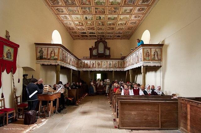 Interiér kostela sv. Jakuba v Letařovicích