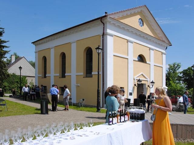 Okamžiky slavnostního otevření židovského svatostánku