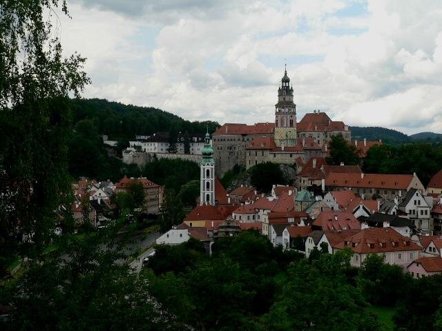 Hrad a zámek v Českém Krumlově patří k nejnavštěvovanějším památkám České republiky. 