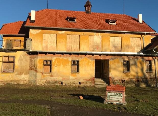 Firma Václav Matějka obsadila druhé místo v kategorii veřejné stavby za realizaci střechy sokolovny v Chudenicích.