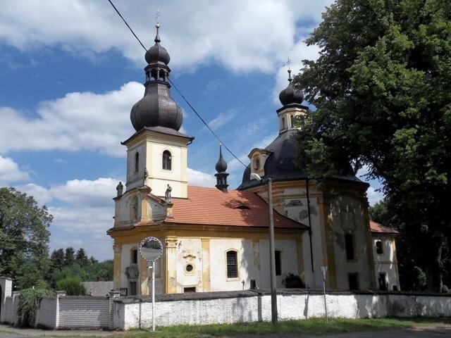 Kostel sv. Jana Nepomuckého v Nových Mitrovicích