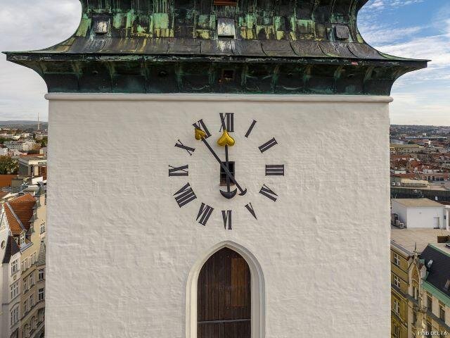 Detail obnovených věžních hodin
