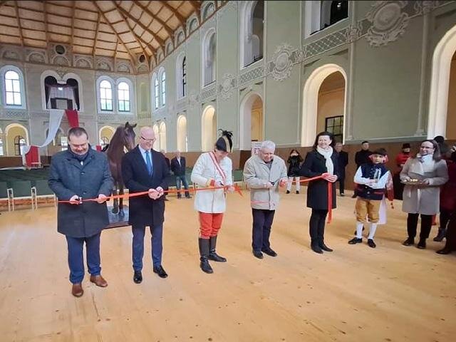 Slavnostní otevření se konalo 21. března 2024 za účasti ministra kultury Martina Baxy.