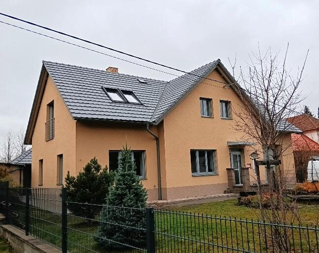 Další oceněná střecha v kategorii Rodinné domy a obytné stavby se nachází na domě v Dolním Újezdě. Provedla ji firma Milan Boštík.