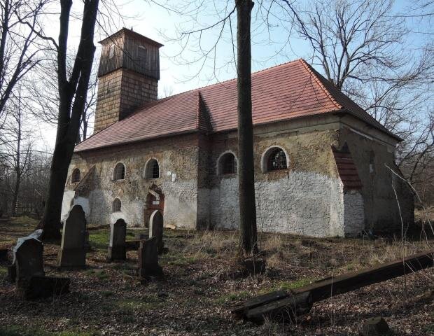 Kostel sv. Jiří v již zaniklé obci Pelhřimovy