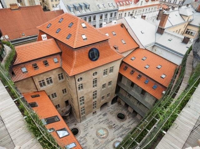 Kategorii historické stavby vyhrála firma Střechy NOVÁK za realizaci střech Schönkirchovského paláce v Praze 1.