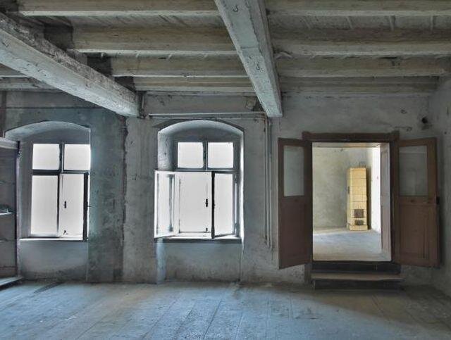 Lucerna v Příboře před opravou