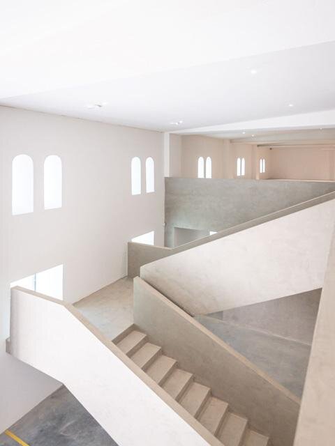 Obnovu navrhlo polské studio KWK Promes architekta Roberta Konieczneho.