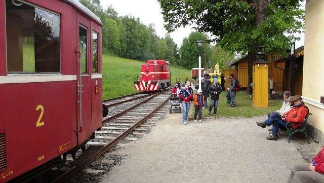 Od roku 2010 pořádají členové sdružení na trati oblíbené muzeální jízdy.
