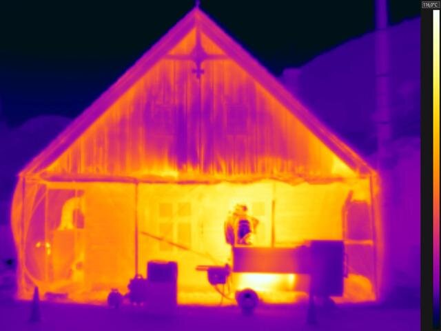 Termografický símek dřevěnice ve slovenských Čičmanech