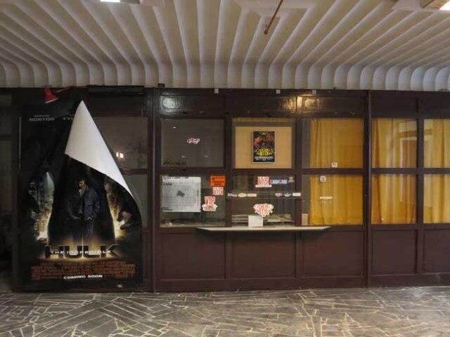 Kino Varšava – pokladna.