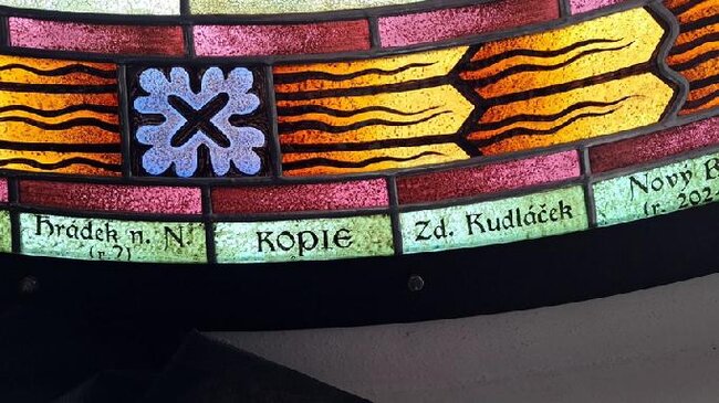 Detail jmen donátorů