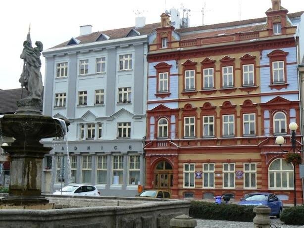 Duchcov - revitalizace fasád domů Městského úřadu Duchcov na náměstí Republiky