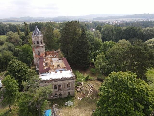 Zámek ve Veselí nad Úhlavou 