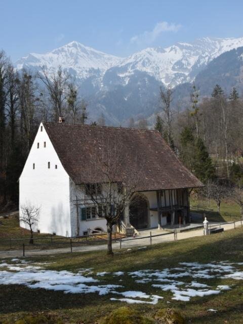 Spolek archaických nadšenců navázal spolupráci s Freilichtmuseum Ballenberg ve Švýcarsku.