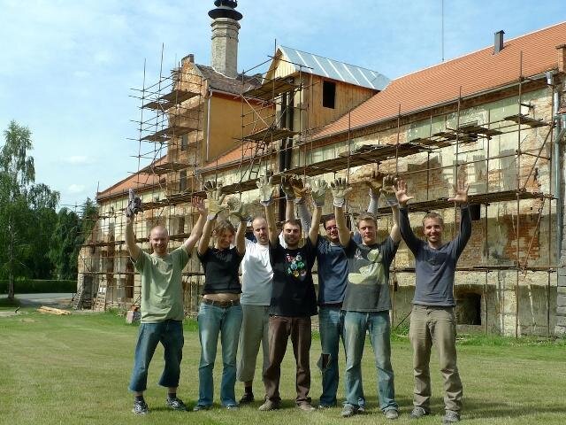 Všem lidem, kteří se podíleli na obnově lobečského pivovaru, nechybělo nadšení.