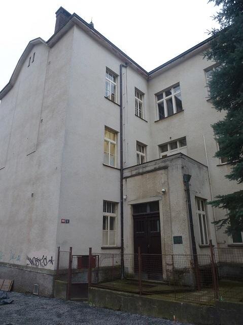 Stav fasády před obnovou
