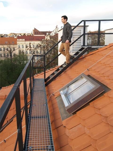 Výstupové střešní okno Solara KLASIK na Vršovickém zámečku