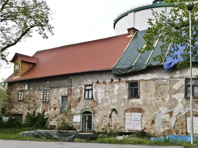 Průběh opravy střechy