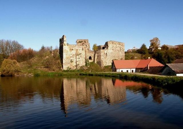 Hrad Borotín