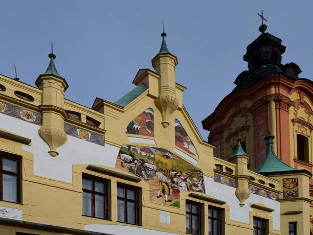 Nezanedbatelné jsou také autorovy knižní ilustrace v díle Jindřicha Šimona Baara Pověsti z Chodska: chodské pohádky a povídky.